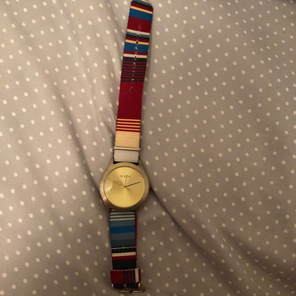 Nixon watch